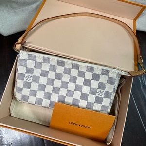 ❌SOLD❌ Louis Vuitton Pochette Accessories in Damier Azur Canvas